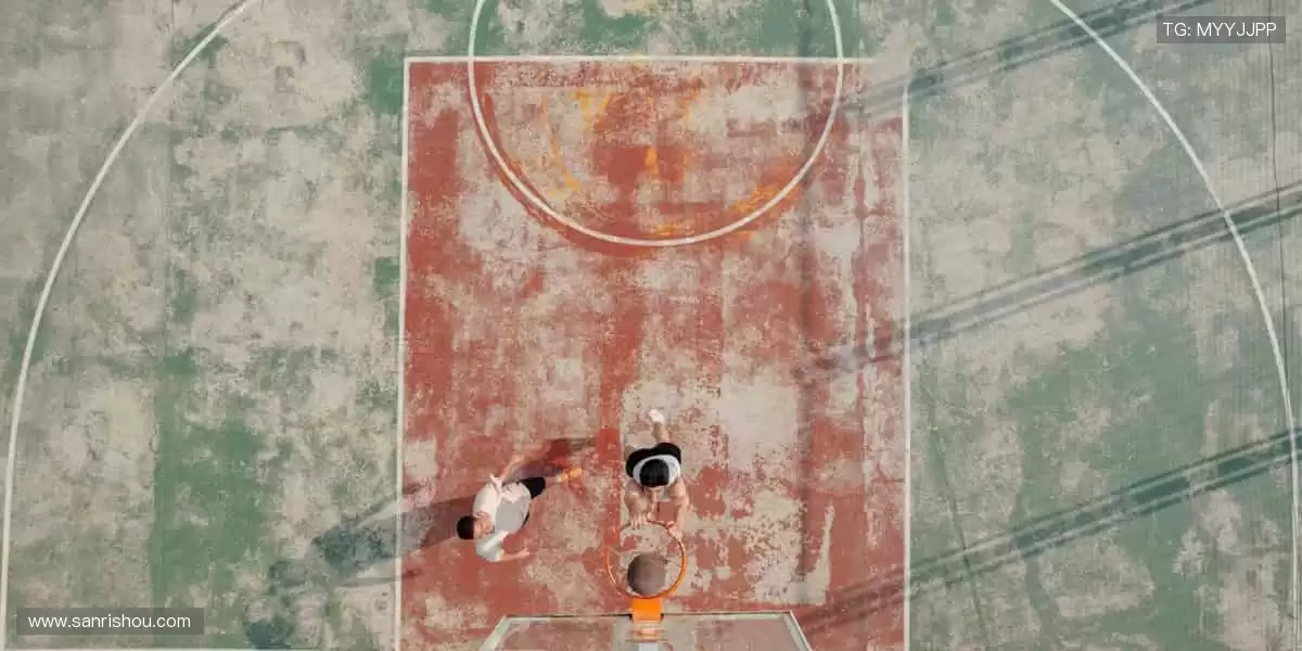 实时数据，专业解说，用科技拉近你与赛场的距离📊🎙️